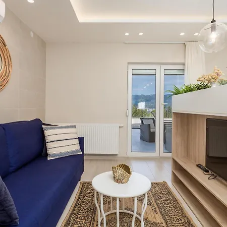 Awesome In With House Sea View Holiday home *