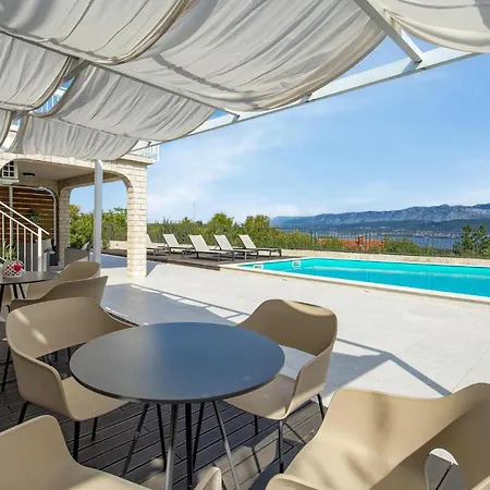 Awesome In With House Sea View Holiday home *
