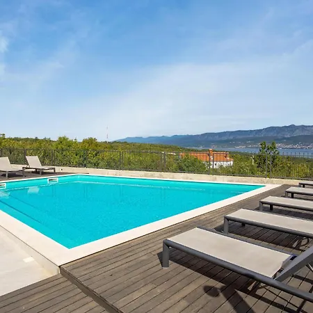 Holiday home Awesome In With House Sea View