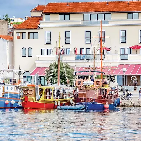 Дом отдыха Gorgeous In Polje (Krk)